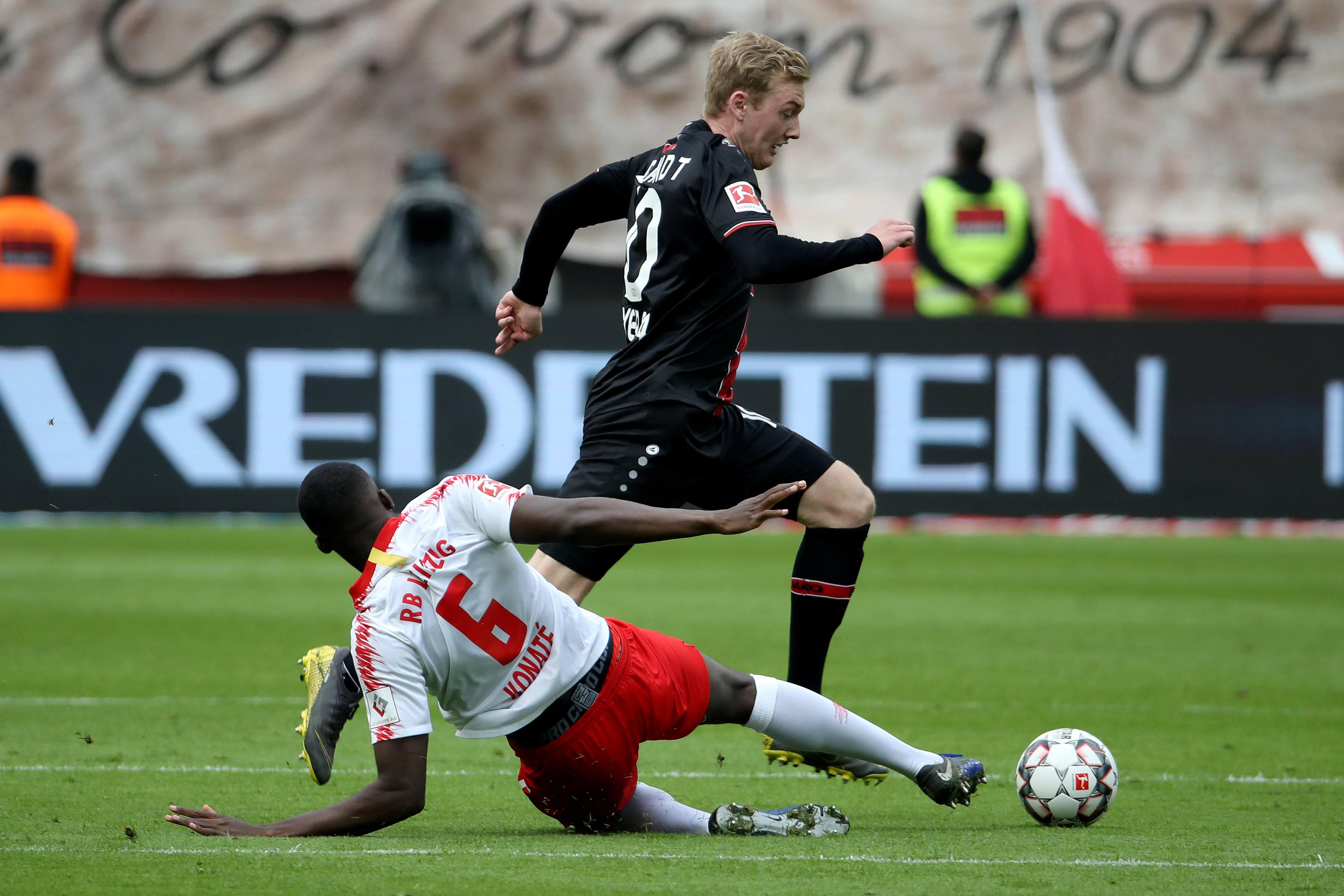 九游体育官方网站-包含国际比赛日克里夫兰骑士备战德甲，战术微调细节曝光，更衣室稳定，训练强度明显提升的词条